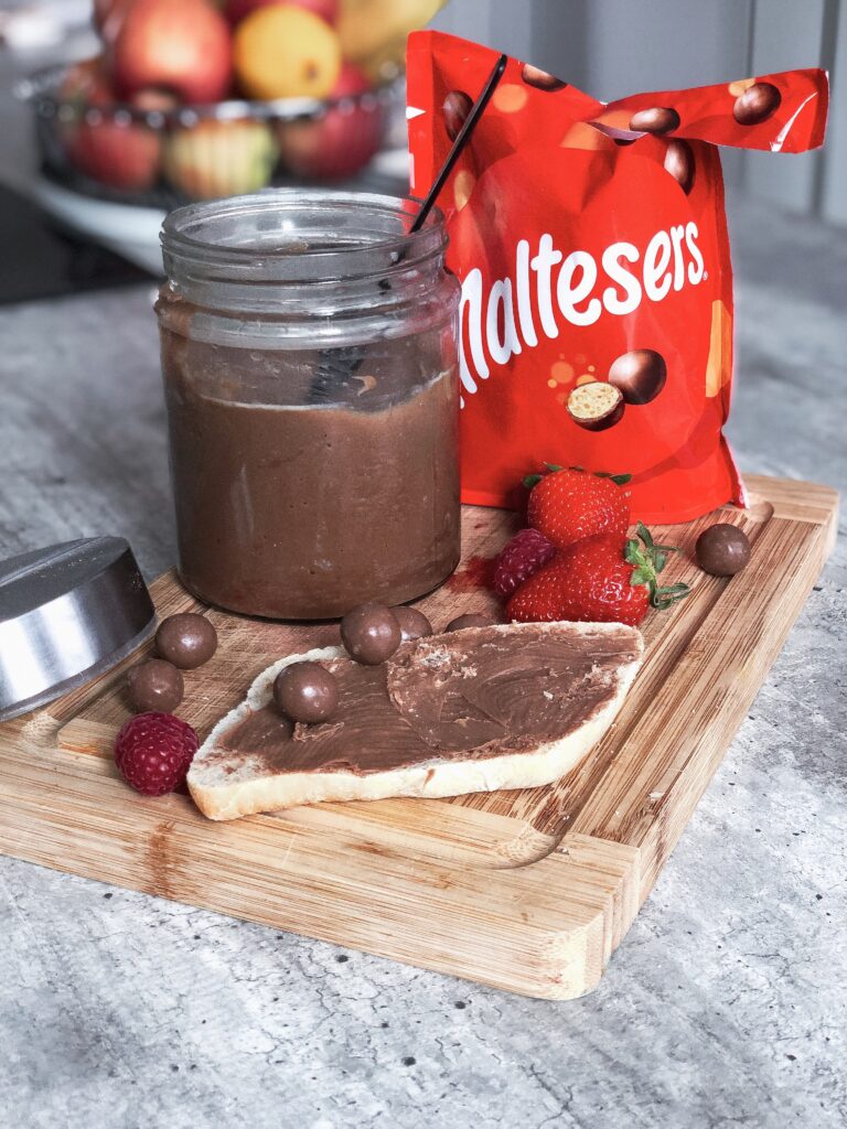Leckerer Schoko Malteser Aufstrich aus dem Thermomix Rezept
